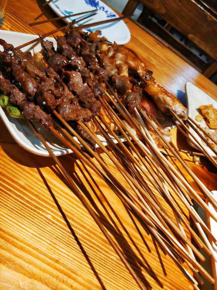 光头佬烧烤(坑口新村六巷店)