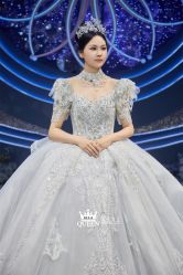 点击看大图 -艾拉·女王婚纱礼服馆