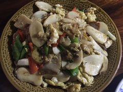 松茸牛肝菌炒鸡蛋-龙姐私房菜(和顺古镇店)