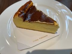 -Fridi Patisserie Cafe