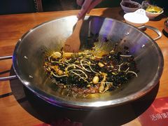 -红牌美蛙鱼头火锅(万辉国际广场店)