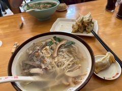 牛杂粉丝汤-小姜锅贴(凤凰街店)
