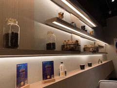 -瑞幸咖啡(巴黎春天陕西路店)