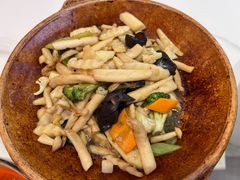 -关里关外·鱼头泡饼(唐冶绿地汇店)