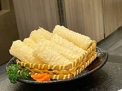 铃铃卷-湊湊火锅·茶憩(打浦桥日月光店)