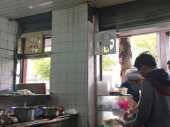 -黄阿姨锅贴大王(万航渡路店)