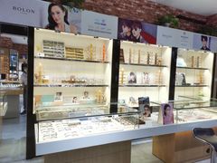 -斯维卡眼镜林·蔡司视觉合作店(青浦宝龙广场店)