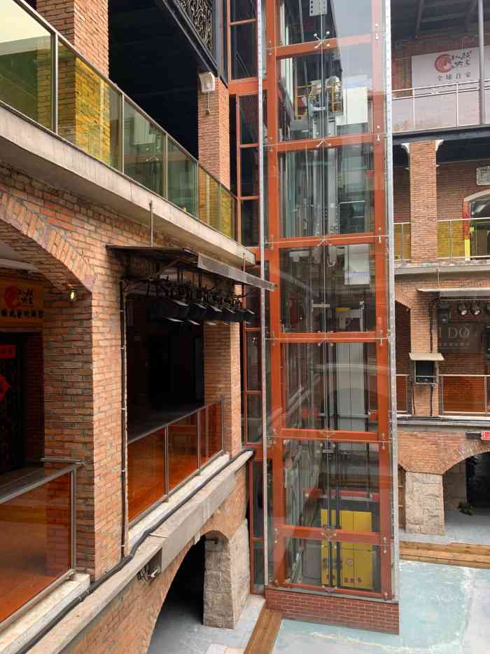 青年会1912-"福州青年会地处福州市解放大桥桥头,是爱国.