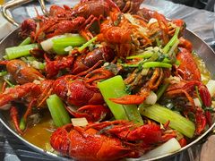 黄焖龙虾-指爱龙虾(金杨路总店)