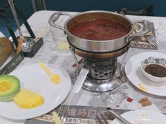 -金马门国际美食百汇(珞喻路店)