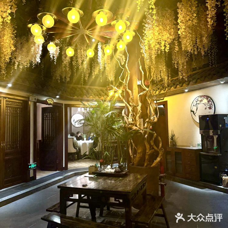 在西湖公园里面的宝藏餐厅被我找到了 -