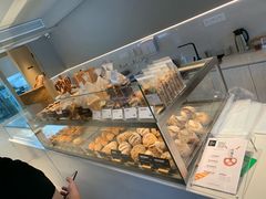 面包甜点陈列柜-吉森Bakery(教育路店)