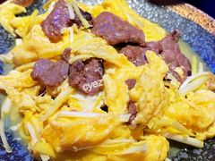 鲜鲜嫩牛滑蛋-钳真多钓虾馆·小龙虾海鲜烧烤(九六广场店)