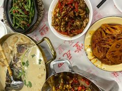 -堂瓦里·33年传统赣菜(第一街区店)