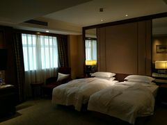-南京金鹰皇冠假日酒店