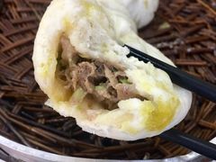 牛肉包子-胡家包子·清真(大众巷店)