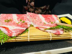 -山川小町·极番烧肉(新地假日广场店)