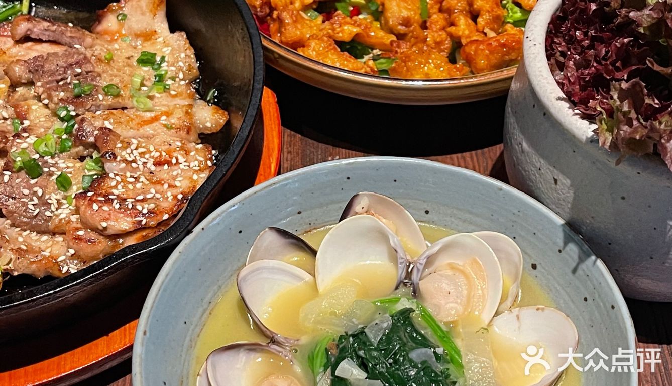吃到一家好吃的韩国料理店，等待⌛️是值得的～