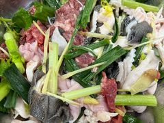 -周良天山牛杂城(天山路总店)