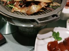 经典葱爆小羔羊肉-悦融·京鲁菜·露台花园(安定门店)