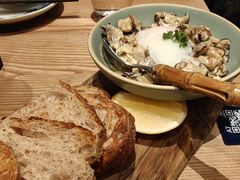 滇南杂菌配酸面包-山野板扎·云贵川Bistro(上海首店)