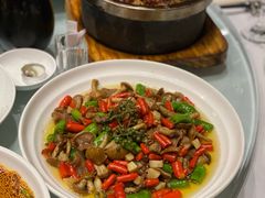 茶树菇干锅鸡-大蓉和(一品天下店)