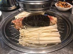-韩聚屋韩国烤肉餐厅(新北万达店)
