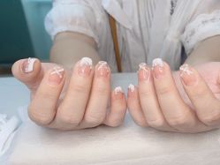 -董小姐日式美甲美睫·皮肤管理