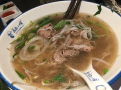 -美奈小馆·越南料理(中航城君尚购物中心店)