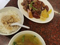 -猪脚洪隆江猪脚饭