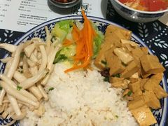 -蜗牛小馆醉乡民谣云南菜(惠新西里店)