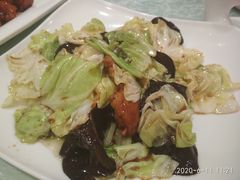 -六和聚传统烤鸭.天津菜(和平店)