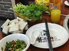 -曹丞相·地锅鸡·地锅鱼(武林店)