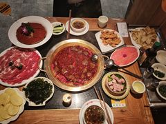 -潮火锅·麻辣牛肉火锅(观音桥方圆·LIVE店)