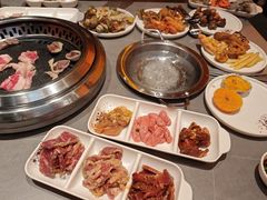 -黑金·寻焰自助百汇·烤肉·火锅(中街店)