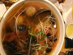 豆芽圆子汤-赤宴·川菜(玉林店)