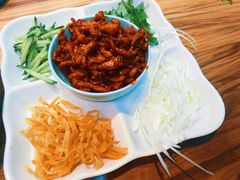 -合合春饼·酱骨·东北菜(潘家园店)