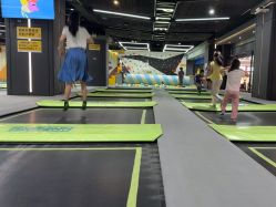 -反弹蹦床公园·亲子乐园·团建·派对(中庚漫游城店)