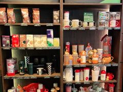 零售区-星巴克(杭州西湖银泰1F店)