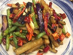 下酒莲菜-六福烧烤酒馆(秦隆步行街店)