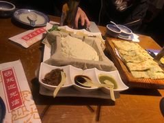 -95号酱骨·一块豆腐(展春园西路店)