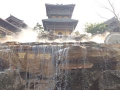 仙瀑，烟雾缭绕的，不错-茅山东方盐湖城景区