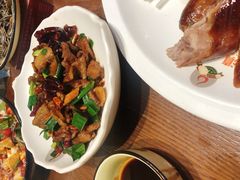 -老滇山寨•云南特色菜•地方菜•民族风情歌舞表演(金碧店)