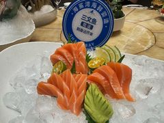 -海鲨湾海鲜会馆(百家湖1912店)