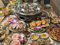 -围炉肉舍•炭烤活鳗•丹东海鲜烤肉(步行街店)