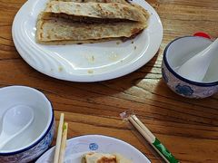 -溢心园香河肉饼总店