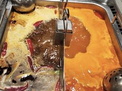 双锅底-海底捞火锅(高新万达店)