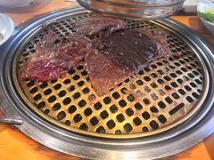 -唯成•韩国炭火烤肉 유성고기