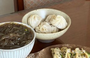 Shrimp Dumplings with Packaging