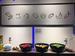 -尚尚仙·酸汤猪手·猪肚鸡火锅(华联万柳购物中心店)